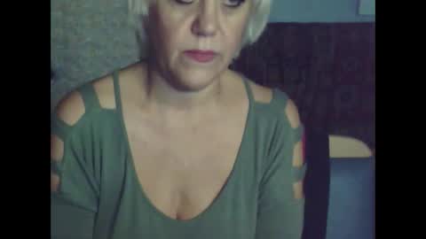 larisaq4ugo24 online show from September 14, 2025, 8:35 am