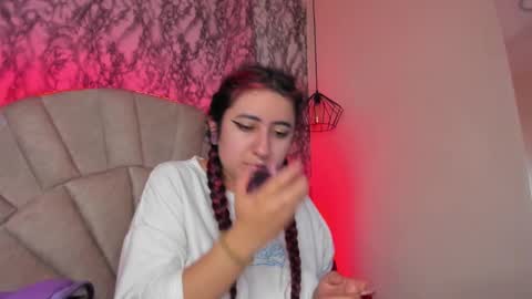 Snapshot of larissa01_ chatting on March 2, 2025, 2:19 am Lari online show from March 2, 2025, 2:19 am