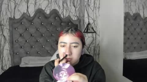 Snapshot of larissa01_ chatting on March 5, 2025, 3:08 am Lari online show from March 5, 2025, 3:08 am