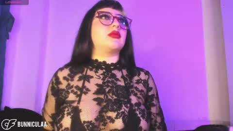 Snapshot of larissa01_ chatting on March 9, 2026, 10:25 pm Lari online show from March 9, 2026, 10:25 pm