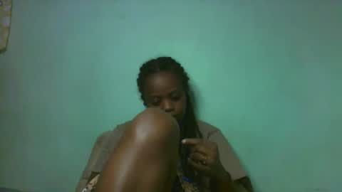 larissa645771 online show from September 22, 2025, 5:48 pm