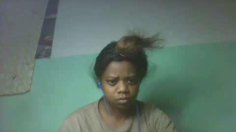 larissa645771 online show from September 28, 2025, 2:44 pm