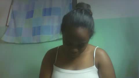 larissa645771 online show from October 12, 2025, 8:57 am