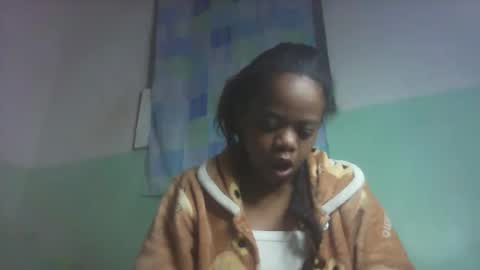 larissa645771 online show from October 13, 2025, 4:01 am