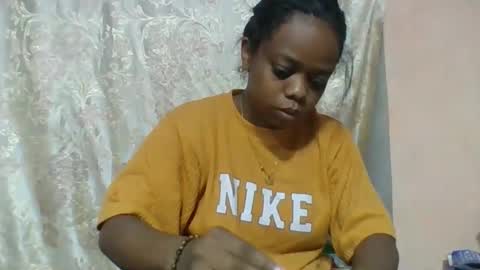 Snapshot of larissa645771 chatting on May 20, 2026, 5:02 am larissa645771 online show from May 20, 2026, 5:02 am