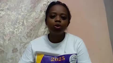 Snapshot of larissa645771 chatting on May 29, 2026, 7:39 am larissa645771 online show from May 29, 2026, 7:39 am