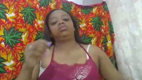Snapshot of larissa645771 chatting on June 17, 2026, 3:53 am larissa645771 online show from June 17, 2026, 3:53 am