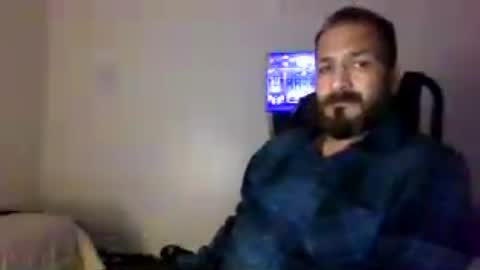 Snapshot of larrabee13 chatting on July 22, 2026, 9:34 am The Only Larrabee online show from July 22, 2026, 9:34 am