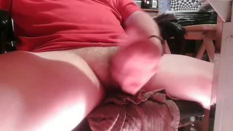 Snapshot of larrys60 chatting on October 4, 2025, 6:17 pm larrys60 online show from October 4, 2025, 6:17 pm