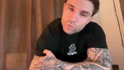 Snapshot of larsskeet chatting on February 3, 2026, 5:18 pm larsskeet online show from February 3, 2026, 5:18 pm