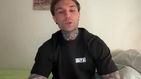 larsskeet online show from March 18, 2026, 2:09 pm