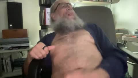chris online show from April 27, 2026, 1:42 pm