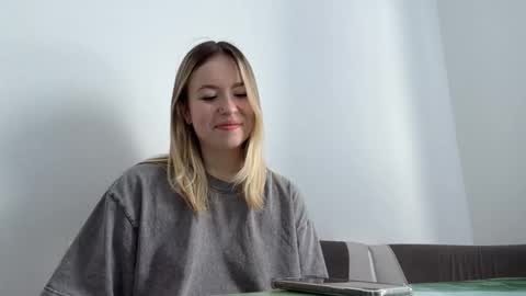 Luna online show from February 9, 2026, 10:30 am