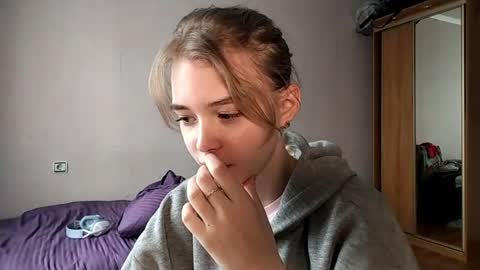 Snapshot of lateshastarnaud chatting on May 8, 2026, 8:08 am Linet online show from May 8, 2026, 8:08 am