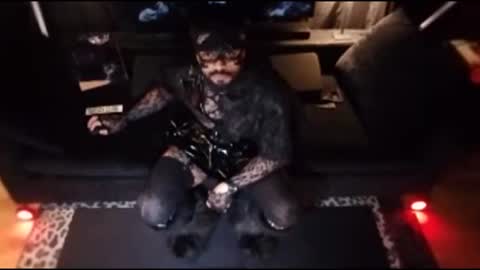 latex__buddy online show from May 20, 2026, 6:58 pm