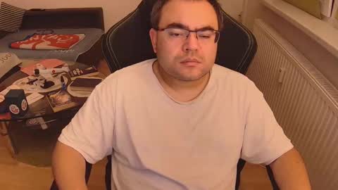 Snapshot of latexboy893 chatting on September 11, 2025, 8:53 pm latexboy893 online show from September 11, 2025, 8:53 pm