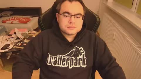 Snapshot of latexboy893 chatting on December 21, 2025, 9:11 pm latexboy893 online show from December 21, 2025, 9:11 pm