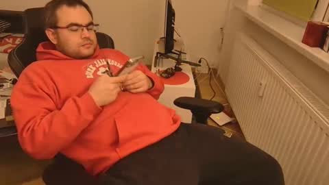 Snapshot of latexboy893 chatting on January 7, 2026, 11:51 pm latexboy893 online show from January 7, 2026, 11:51 pm