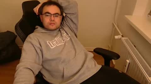 Snapshot of latexboy893 chatting on February 16, 2026, 9:11 pm latexboy893 online show from February 16, 2026, 9:11 pm