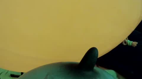 Snapshot of latexchris77 chatting on January 15, 2025, 12:36 pm latexchris77 online show from January 15, 2025, 12:36 pm