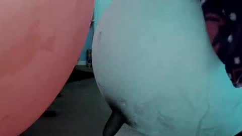 Snapshot of latexchris77 chatting on January 27, 2025, 9:55 am latexchris77 online show from January 27, 2025, 9:55 am