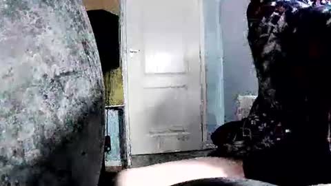 latexchris77 online show from February 19, 2026, 9:27 am