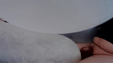 latexchris77 online show from June 18, 2026, 11:03 am