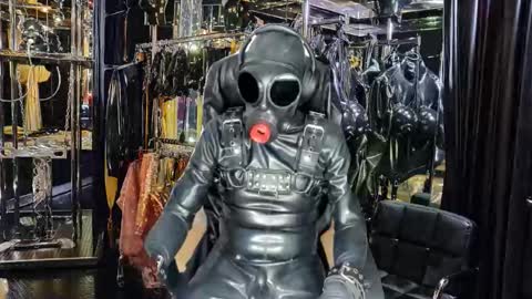 latexlover202 online show from February 14, 2026, 11:12 pm