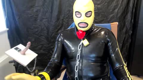 latexslaafboy online show from March 3, 2025, 10:28 am