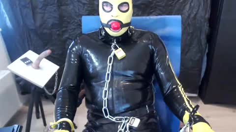 latexslaafboy online show from March 11, 2025, 10:07 am