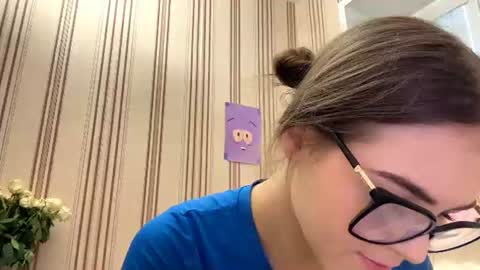 Snapshot of latiapetosa chatting on July 2, 2026, 5:19 pm Mia online show from July 2, 2026, 5:19 pm