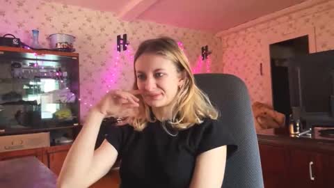 Amelia online show from March 13, 2026, 2:23 pm