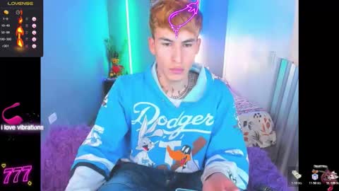 latin_boysxxx_ online show from March 22, 2026, 2:04 am