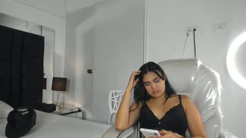 Snapshot of latin_couple20y chatting on February 9, 2025, 9:58 am Johana y Santiago online show from February 9, 2025, 9:58 am
