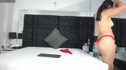Snapshot of latin_couple20y chatting on March 1, 2025, 4:37 am Johana y Santiago online show from March 1, 2025, 4:37 am