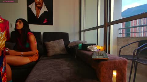 Snapshot of latin_couple77 chatting on January 8, 2025, 11:32 am Sara y Andy online show from January 8, 2025, 11:32 am