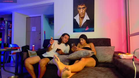 Snapshot of latin_couple77 chatting on February 5, 2025, 6:35 am Sara y Andy online show from February 5, 2025, 6:35 am