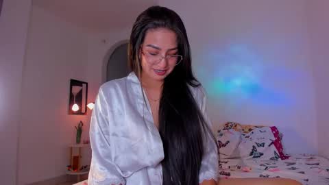 Snapshot of latin_gabby chatting on September 16, 2025, 9:49 pm Gabby online show from September 16, 2025, 9:49 pm