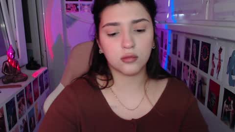 miiiiiiaaaa online show from December 10, 2024, 6:44 am