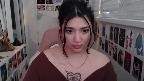 miiiiiiaaaa online show from December 14, 2024, 12:33 pm