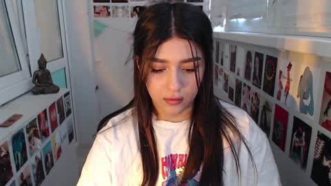miiiiiiaaaa online show from January 15, 2025, 10:38 am