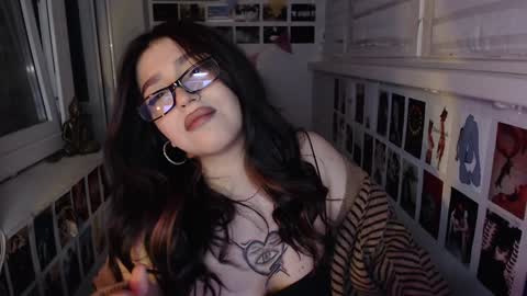 miiiiiiaaaa online show from January 25, 2025, 4:13 am
