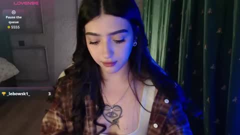 Snapshot of latina_mia chatting on May 9, 2026, 10:37 pm miiiiiiaaaa online show from May 9, 2026, 10:37 pm