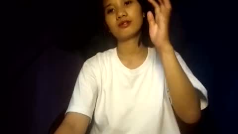 latina_shaine online show from June 5, 2026, 8:20 am