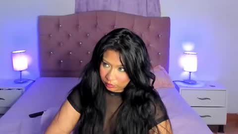 Snapshot of latinabombsheell chatting on February 14, 2025, 6:34 am Martina online show from February 14, 2025, 6:34 am