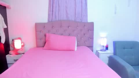 Martina online show from February 8, 2026, 6:50 am