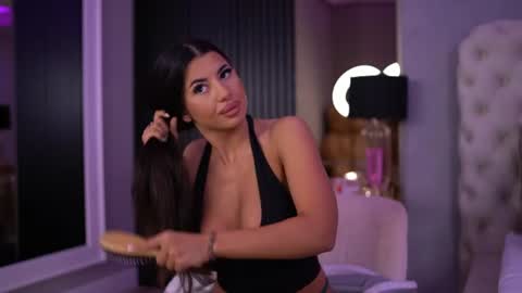 Latina online show from July 11, 2026, 7:38 pm