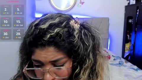 latinamav22 online show from May 27, 2026, 1:57 am