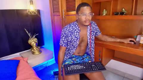 latinblack_98 online show from January 9, 2026, 7:59 pm