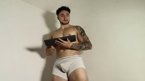 Snapshot of latinboyvip_ chatting on June 30, 2026, 2:40 pm LatinBoyVIP Colombian online show from June 30, 2026, 2:40 pm